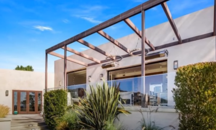 Крис Хемсуърт продава дома си в Малибу за 5 млн (Вижте луксозното райско кътче – Снимки)