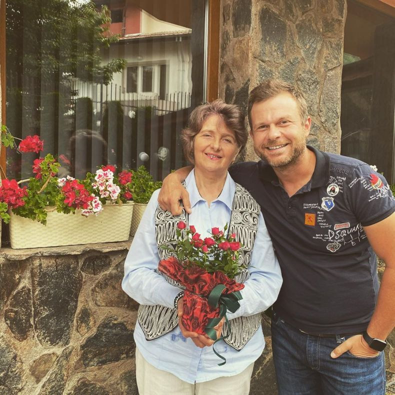 Ненчо Балабанов взриви мрежата със снимката на майка си (ФОТО)