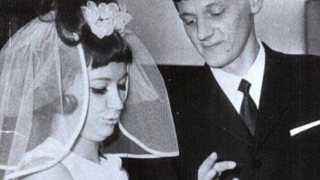 Алла Пугачова с къса рокля и ярък грим на първата си сватба (Вижте я като млада булка – Снимки)