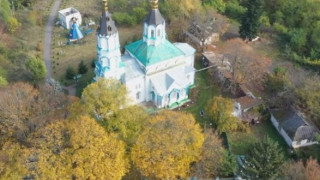 Загадки в Чернобил: Църква в центъра на бедствието недокосната от радиацията (Видео)
