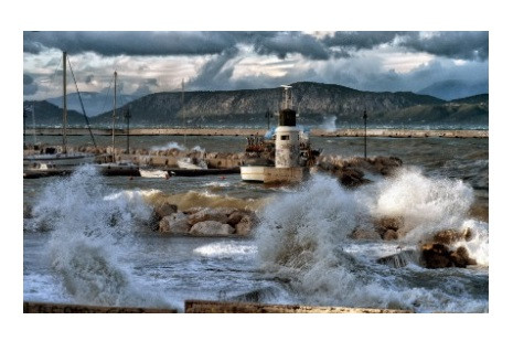 Страшен циклон удря Гърция