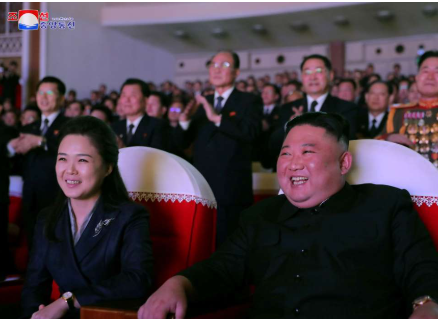След година отсъствие: Съпругата на Ким Чен Ун се завърна