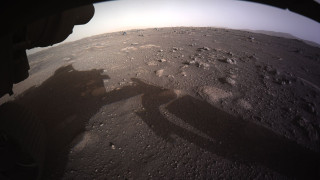 Роувърът на НАСА с тайно послание до Марс (Какво изпратиха на Червената планета?)