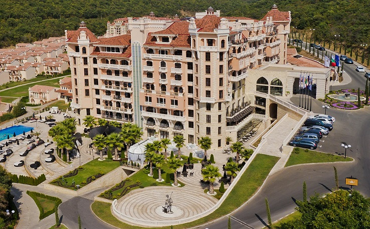 Гергьовден в хотел Royal Castle Design & SPA - неустоимо премиум предложение Ultra All – Inclusive за цялото семейство