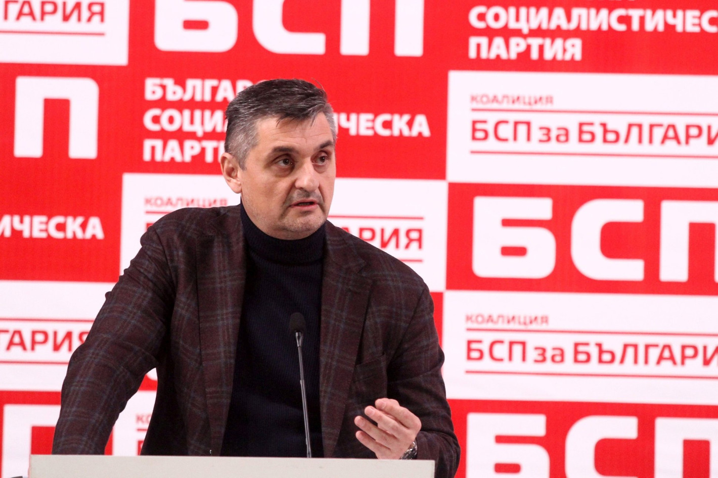 Кирил Добрев: Не съм кандидат за каквото и да било, искам само да помогна на БСП!