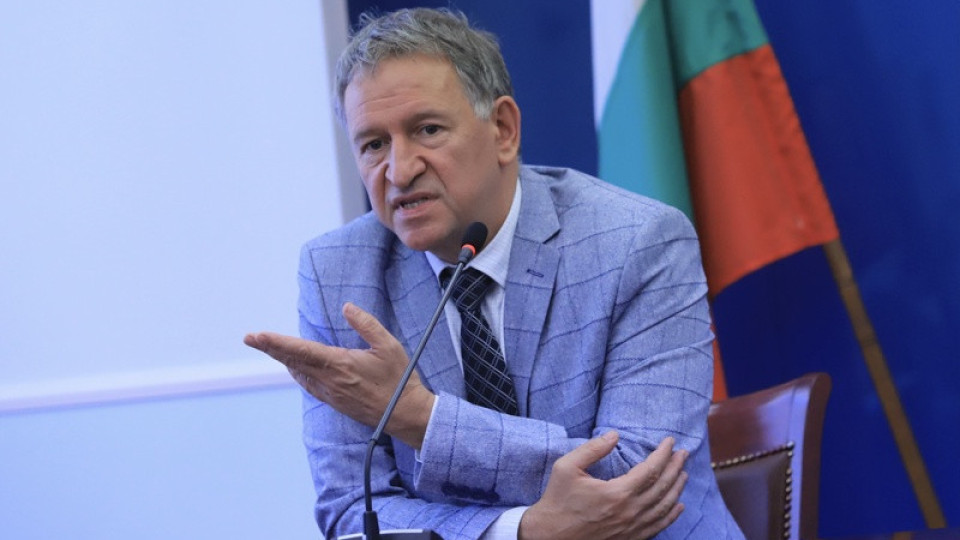 Стойчо Кацаров: Близо 43% от българите са се срещали с Ковид!