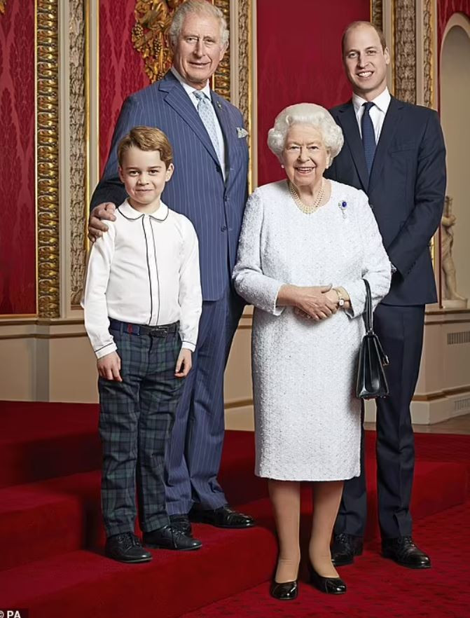 Кейт и  Уилям признаха: Наложи се да кажем на Джордж, че ще е крал, когато навърши 7