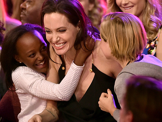 Анджелина Джоли проговори за операцията на дъщеря си (Вижте с какви проблеми се сблъскала)