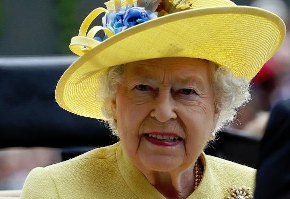 Грандиозен скандал е напът да взриви британския кралски двор