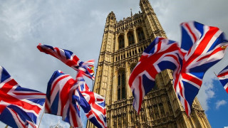Паниката във Великобритания ескалира