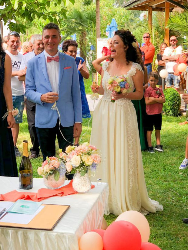 Честито: Култовата чалга звезда Бойка Дангова се омъжи на 45 години! (още подробности)