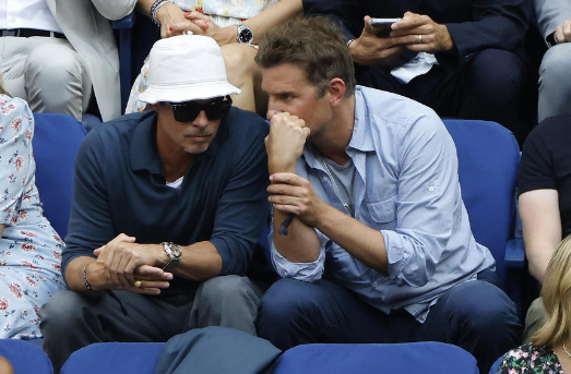 Брад Пит и Брадли Купър „откраднаха” шоуто (Холивудските ергени заедно на US Open – Снимки) - Снимка 3