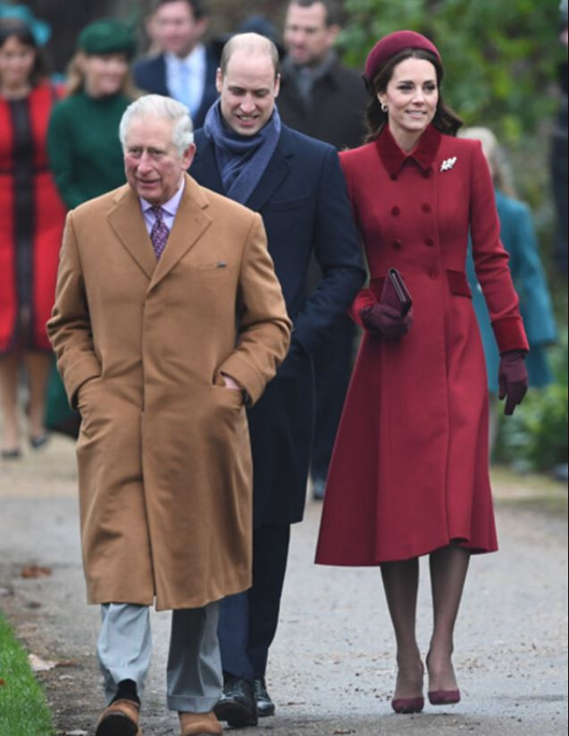 Принц Чарлз гони Кейт и Уилям от Кенсингтън (Подробности)