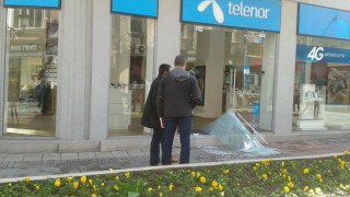 Кокошкарско изпълнение на служители на Telenor в Пловдив донесе неприятности за оператора