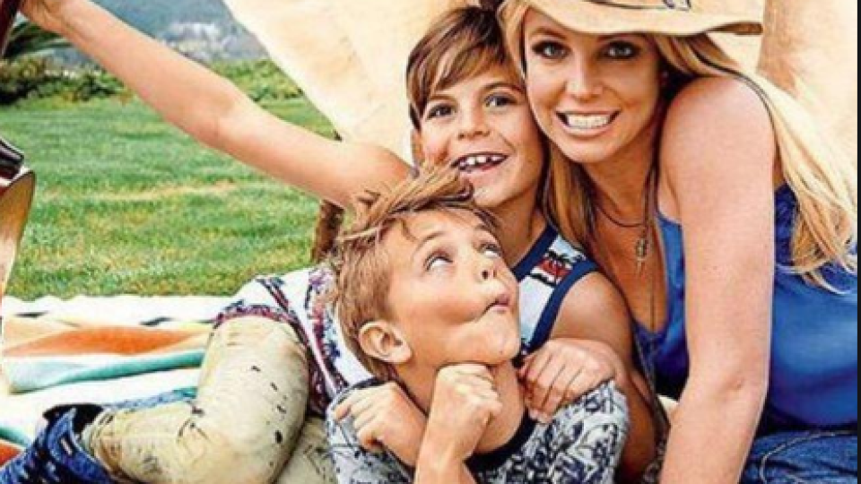 Синовете на Бритни Спиърс - красави като модели (Вижте порасналите  Шон и Джейдън – Снимка)