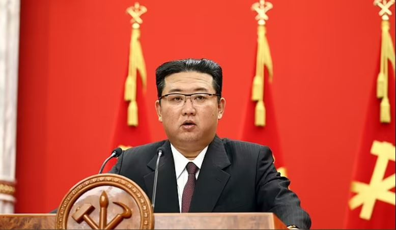 Ким Чен Ун призова населението на Северна Корея да спре да яде сн. AP