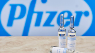 Невероятна кражба в Pfizer: Служител открадна тайните за ваксините и изчезна!