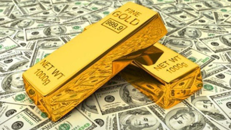 Доларът пада: Ето как се отрази това на златото