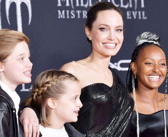 Бавачката на децата на Анджелина Джоли: Прави се на перфектна майка, но не е! (Вижте как я обвинява)