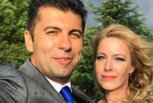 Семеен проблем отвел съпругата на Кирил Петков до сладкарския бизнес
