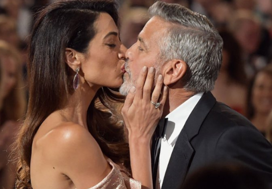 С какво се храни Амал Клуни, за да изглежда толкова елегантна (Вижте  диетата й)