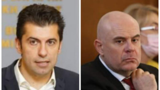 Експерт разкри дали войната между Гешев и Кирил Петков ще приключи скоро