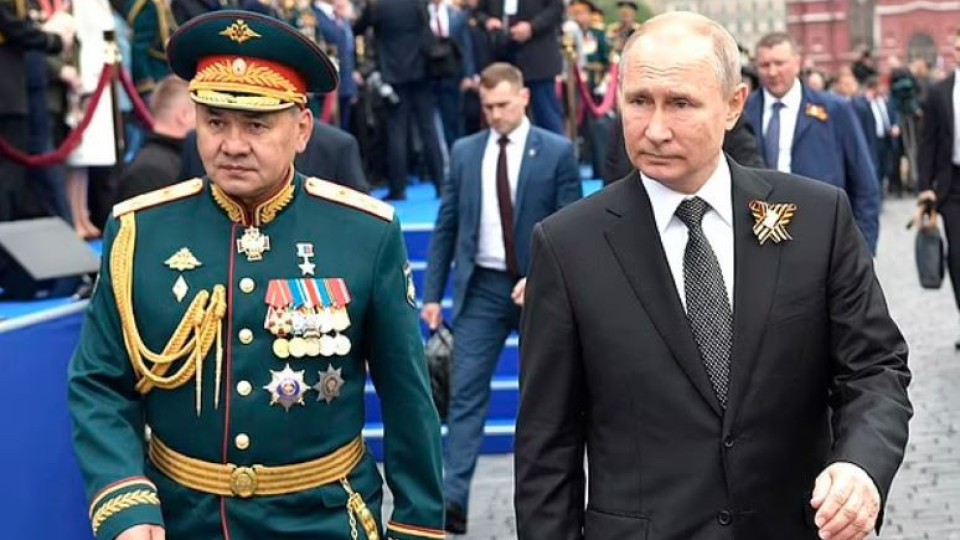 Къде изчезнаха Владимир Путин и Сергей Шойгу? (И заплашена ли Европа от ядрен удар?)