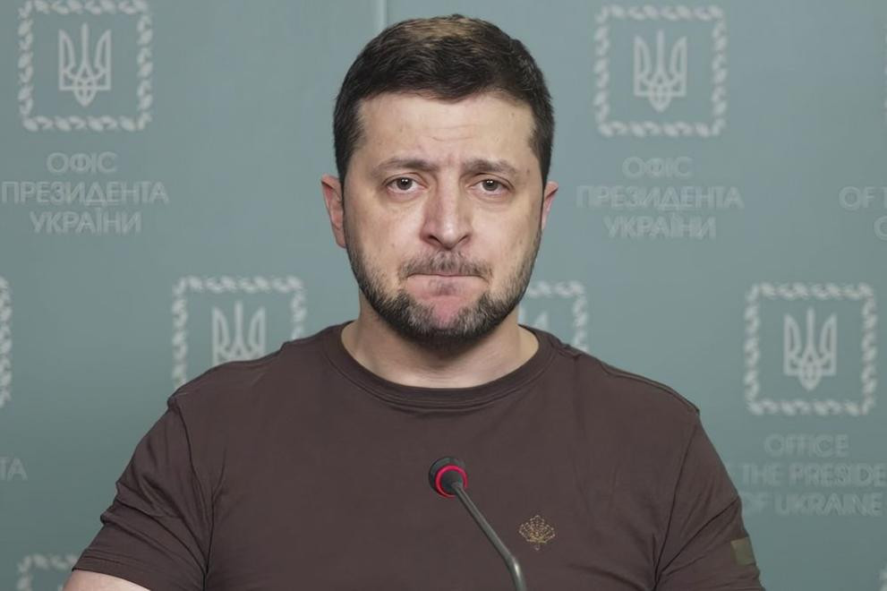 Украински депутат попиля Зеленски: Гуши $100 млн. на месец, тласка хората към гибел! (виж още)