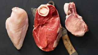 Внимание! Съмнително месо без произход наводни пазара преди Великден