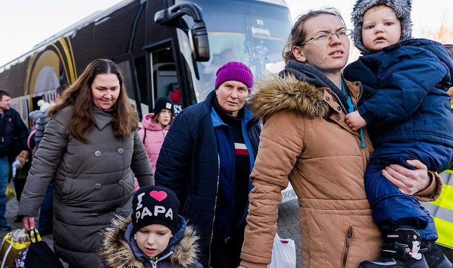 Ето как украинските бежанци започнаха да цакат хотелите ни по морето