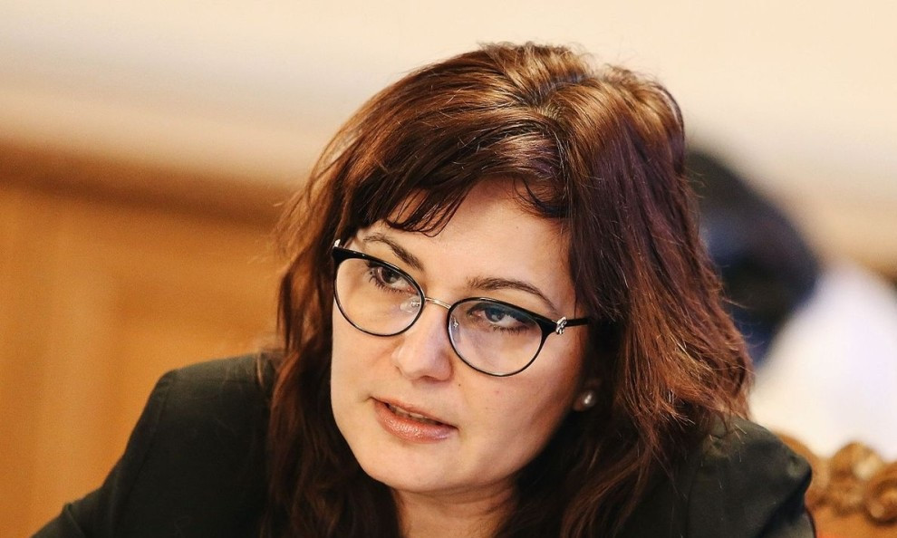 Здравният министър проф. Асена Сербезова се сбогува с…