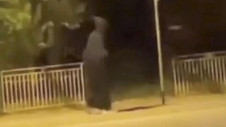 Несебър в ужас: Тайнствената зловеща монахиня се появи отново! (още подробности)