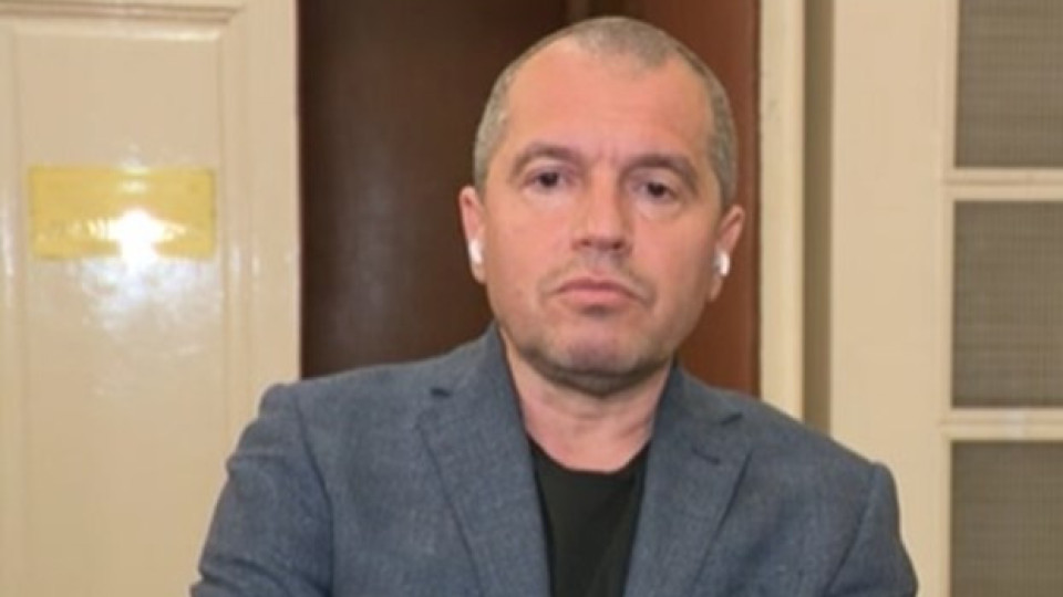 Тошко Йорданов: ПП гледат на депутатите като на труженички от околовръстното! (виж още)