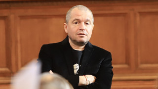 Тошко Йорданов изригна: Петков обикаля из Слънчака и търси "руски дипломати"! (виж още)