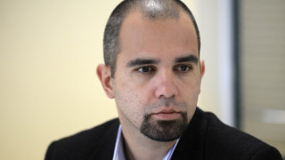 Политологът Първан Симеонов заплете голяма интрига с третия мандат