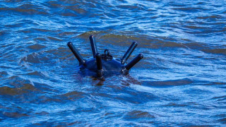 Ужасяващо: Мина избухна и откъсна главата на летовник в Черно море! (още подробности)