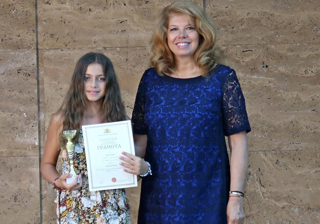 Вицепрезидентът удостои лауреатите в ежегодните конкурси за деца и юноши на Изпълнителната агенция за българите в чужбина