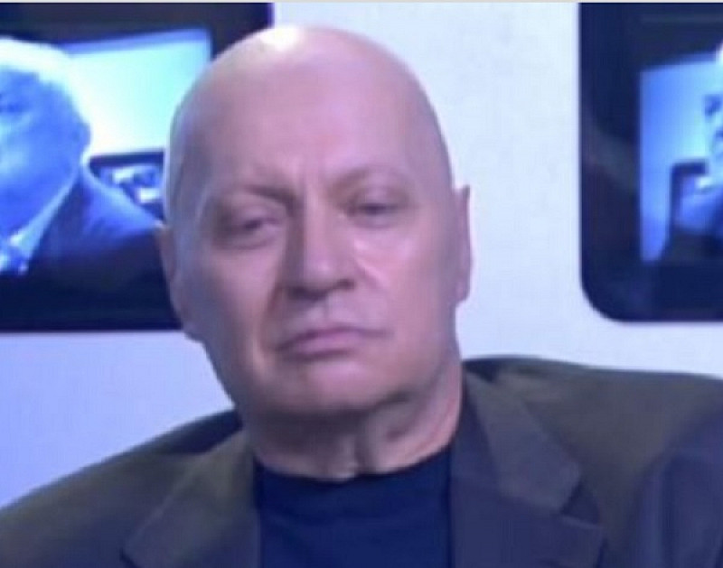 ЖАКО* ПОЛИТИЦИТЕ Славчо Кънчев**
