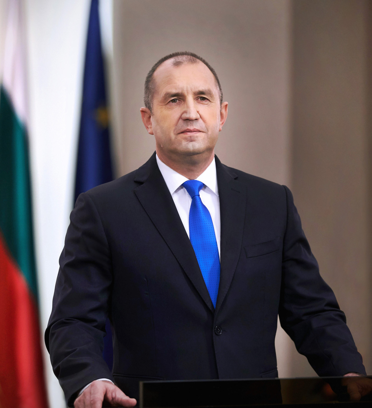 Румен Радев: Във фокуса на енергийната политика трябва да стоят интересите на обикновения потребител и на българския бизнес