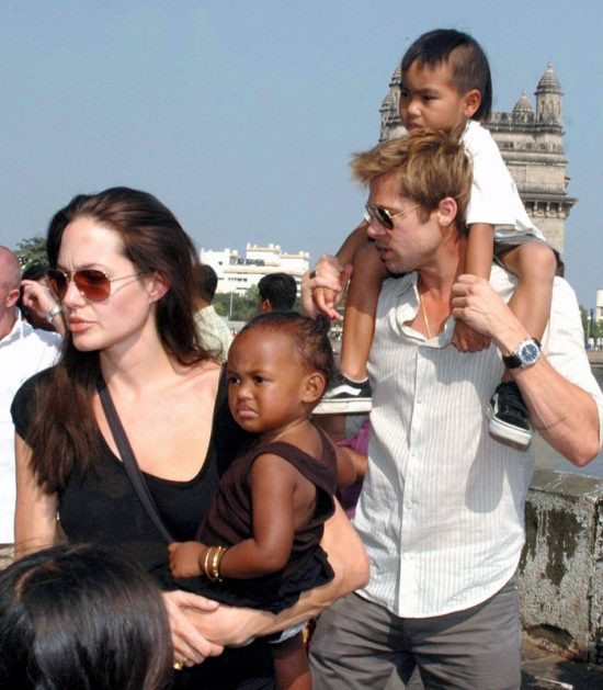 Анджелина Джоли с ултиматум към Брад: Дръж децата далеч от любовниците си!