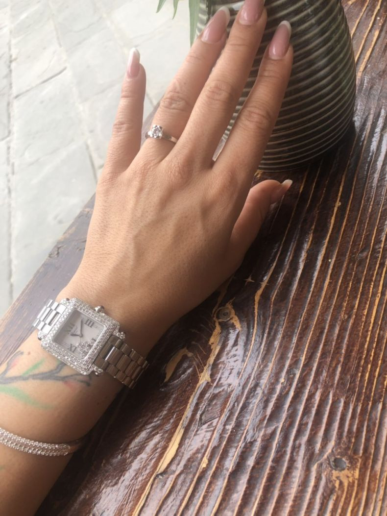 Деси Цонева показа годежния си пръстен (ФОТО)