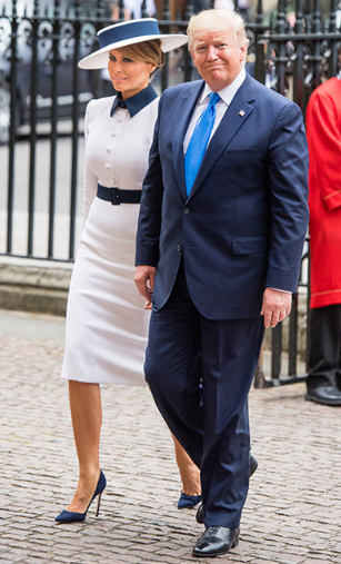 Мелания Тръмп блести на среща с кралицата (Лейди Ди ли я вдъхнови за избора на тоалет? – Снимки) - Снимка 4