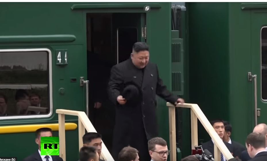 Ким Чен Ун пристига в Русия сн. You Tube 
