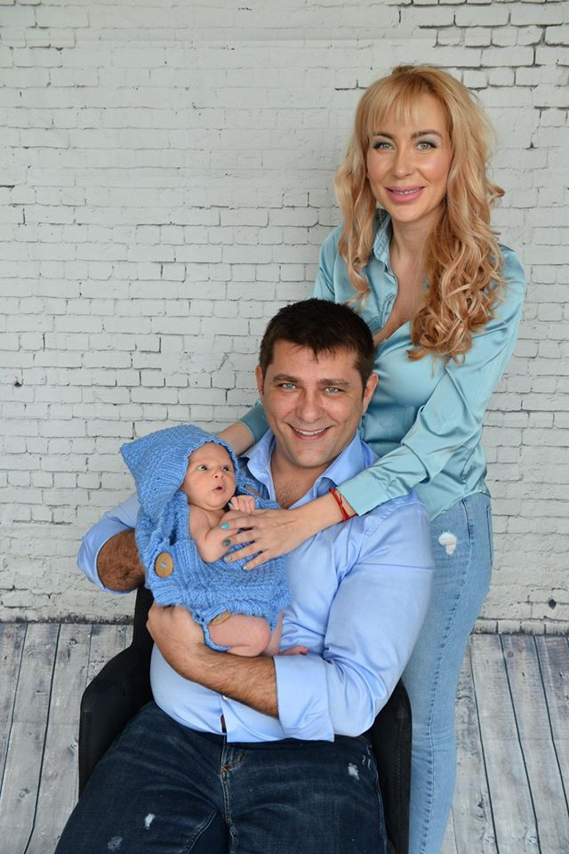 Антония Петрова и Ивайло със специална фотосесия за Благовест сн. Фейсбук