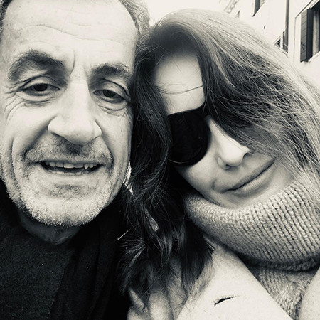 Карла Бруни и Никола Саркози на романтична почивка във Венеция (Вижте как отбелязаха 11 г от брака си) - Снимка 3