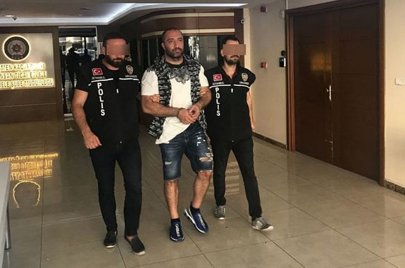 Митьо Очите влиза в български арест на рождения си ден