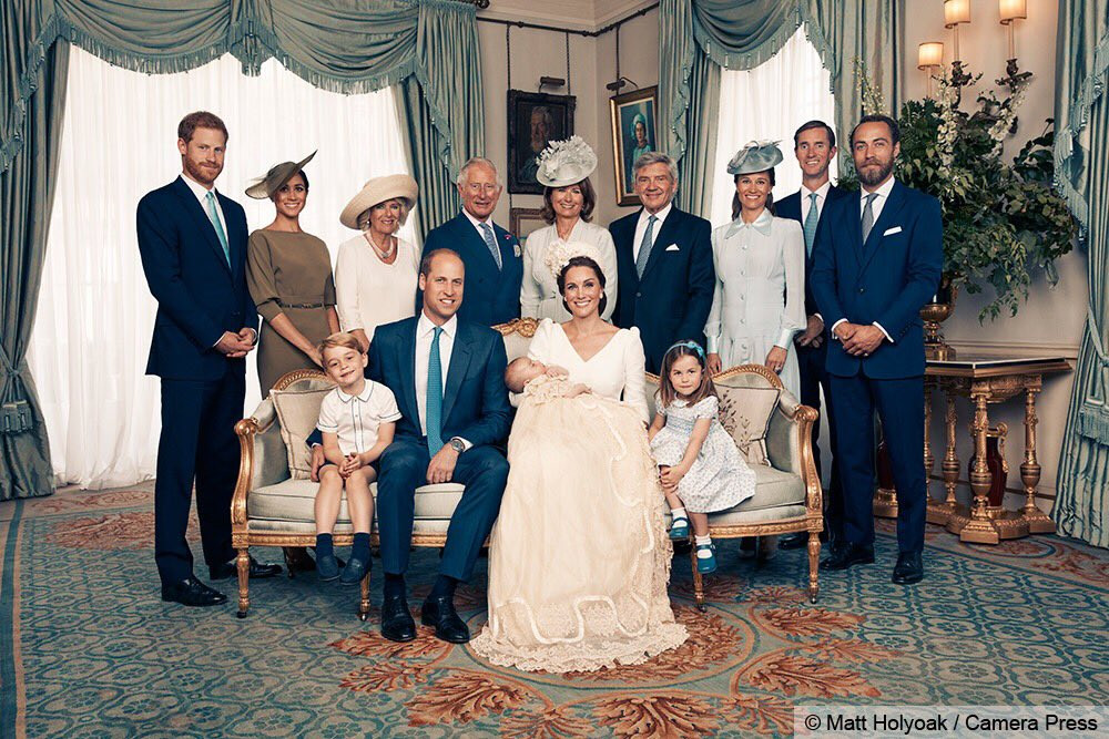 Кейт и Уилмя направиха специална фотосесия за кръщенето на принц Луи сн. Кенсингтън палас Туитър