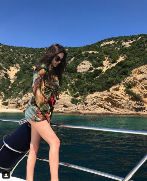 Демир Доган глези бременната Памела на баровска ваканция с яхта (Снимки) - Снимка 2