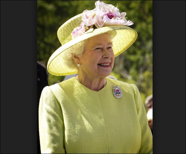 Кралица Елизабет разполага с милиони, но не само от държават сн. Pixabay