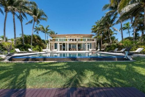 Енрике Иглесиас обяви за продан тузарското си имение в Маями (Вижте разкошния му имот)